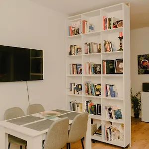 https://studio-flat-in-heart-of.hotels-in-tirana.com